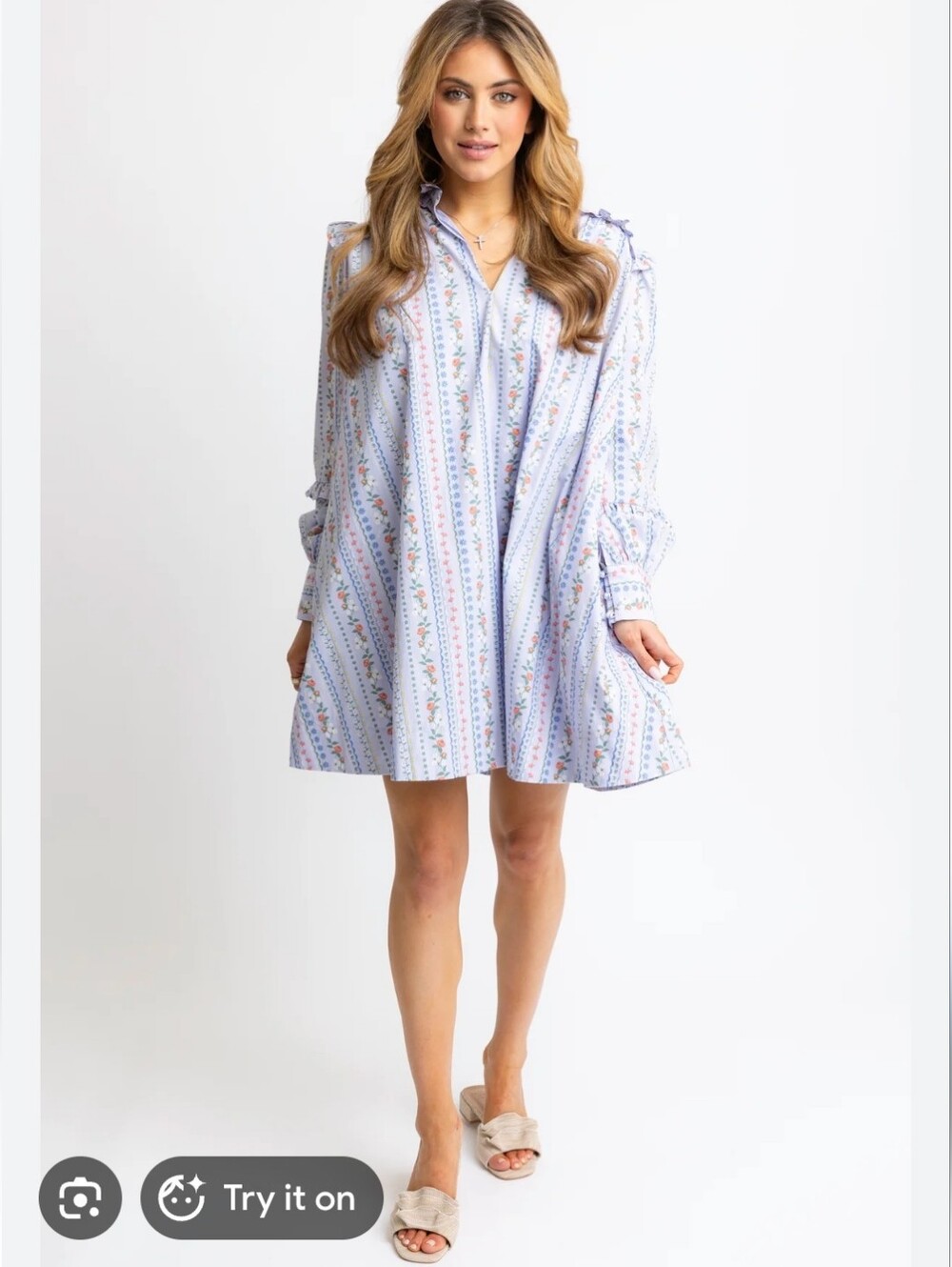 Karlie Light Blue Floral Stripe V-Neck Mini Dress Size Large